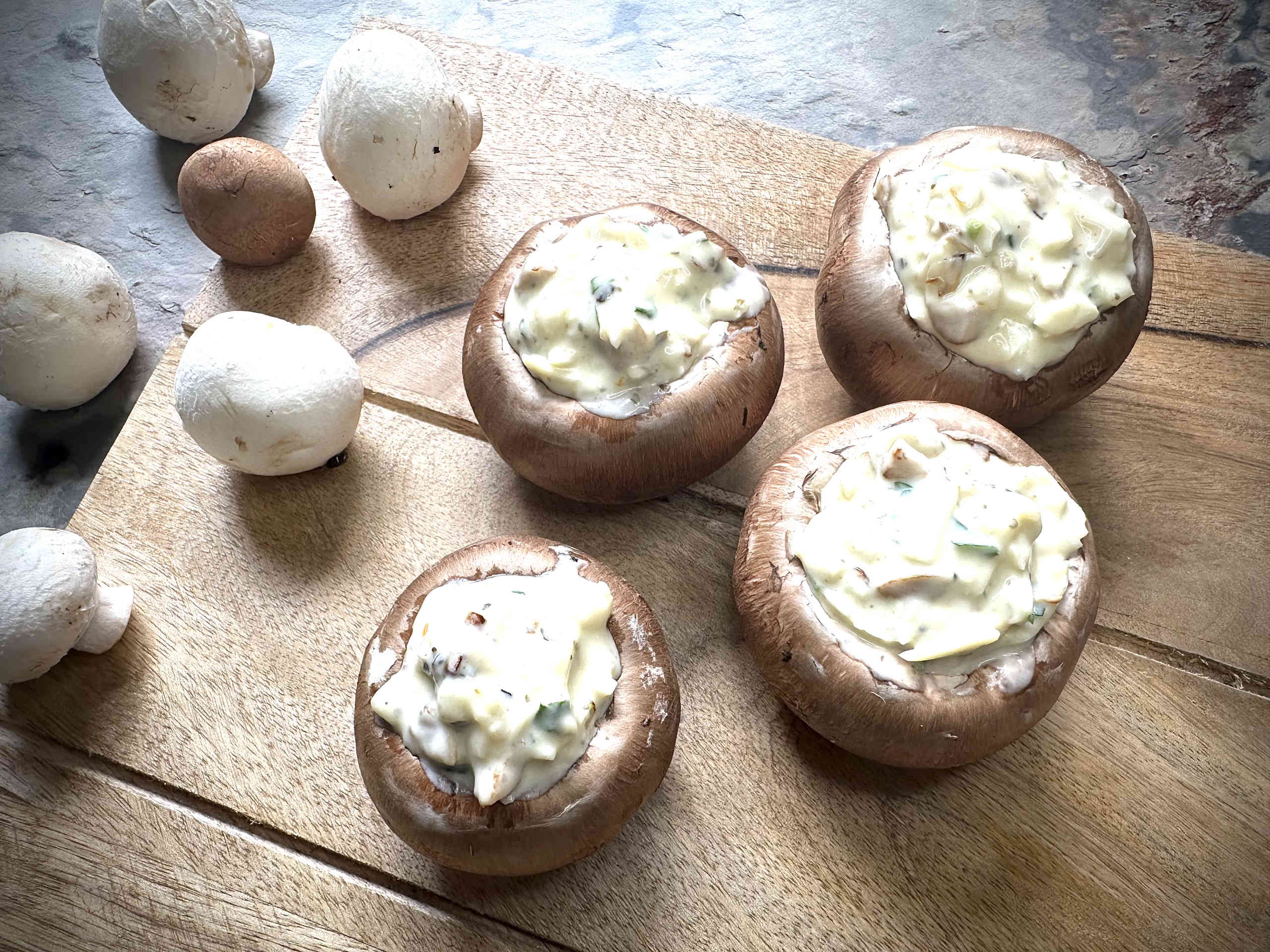 Stuffed mushrooms with cheese and herbs