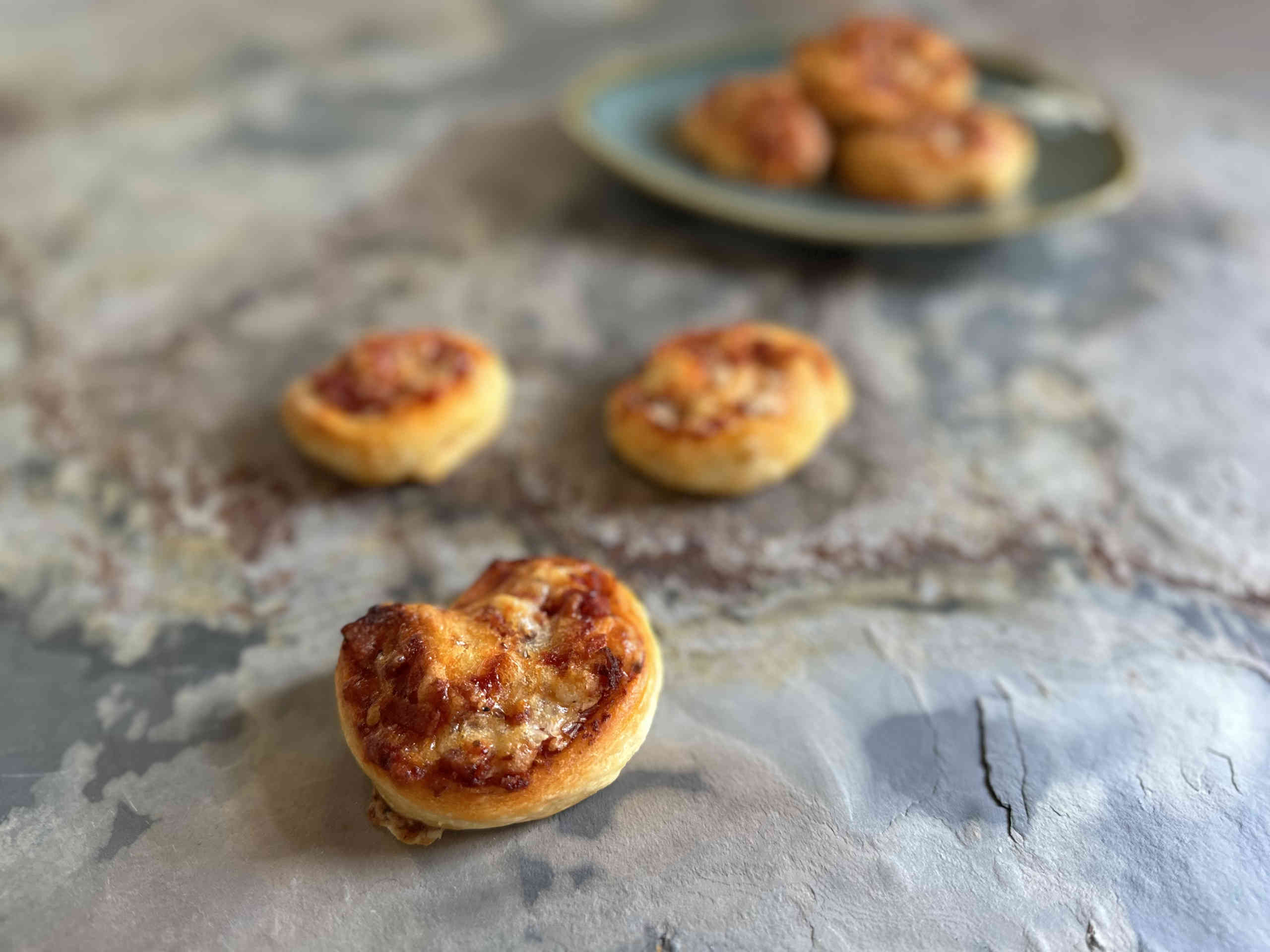 Blätterteig Schnecken im Pizza-Style