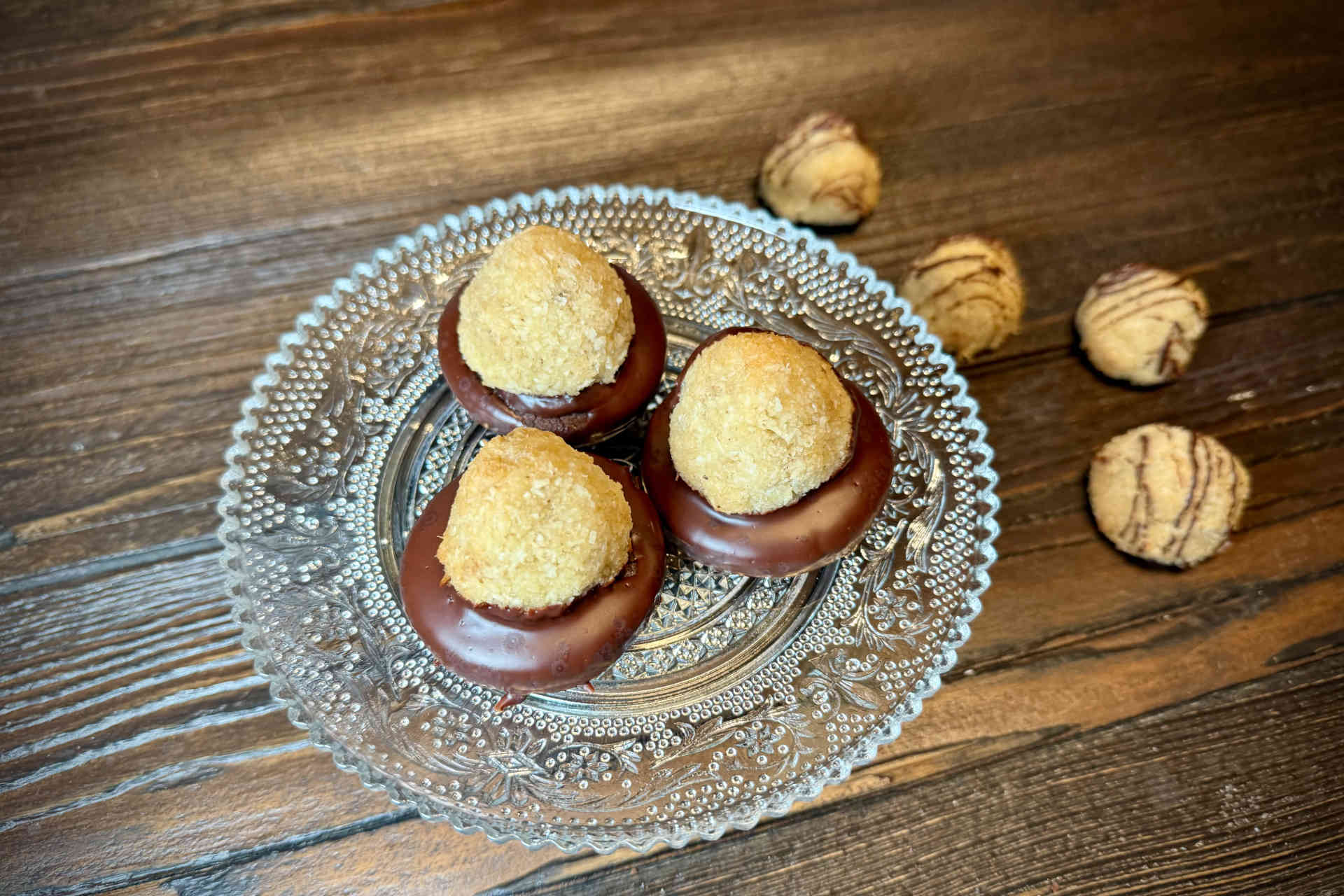 Coconut domes with chocolate & ganache