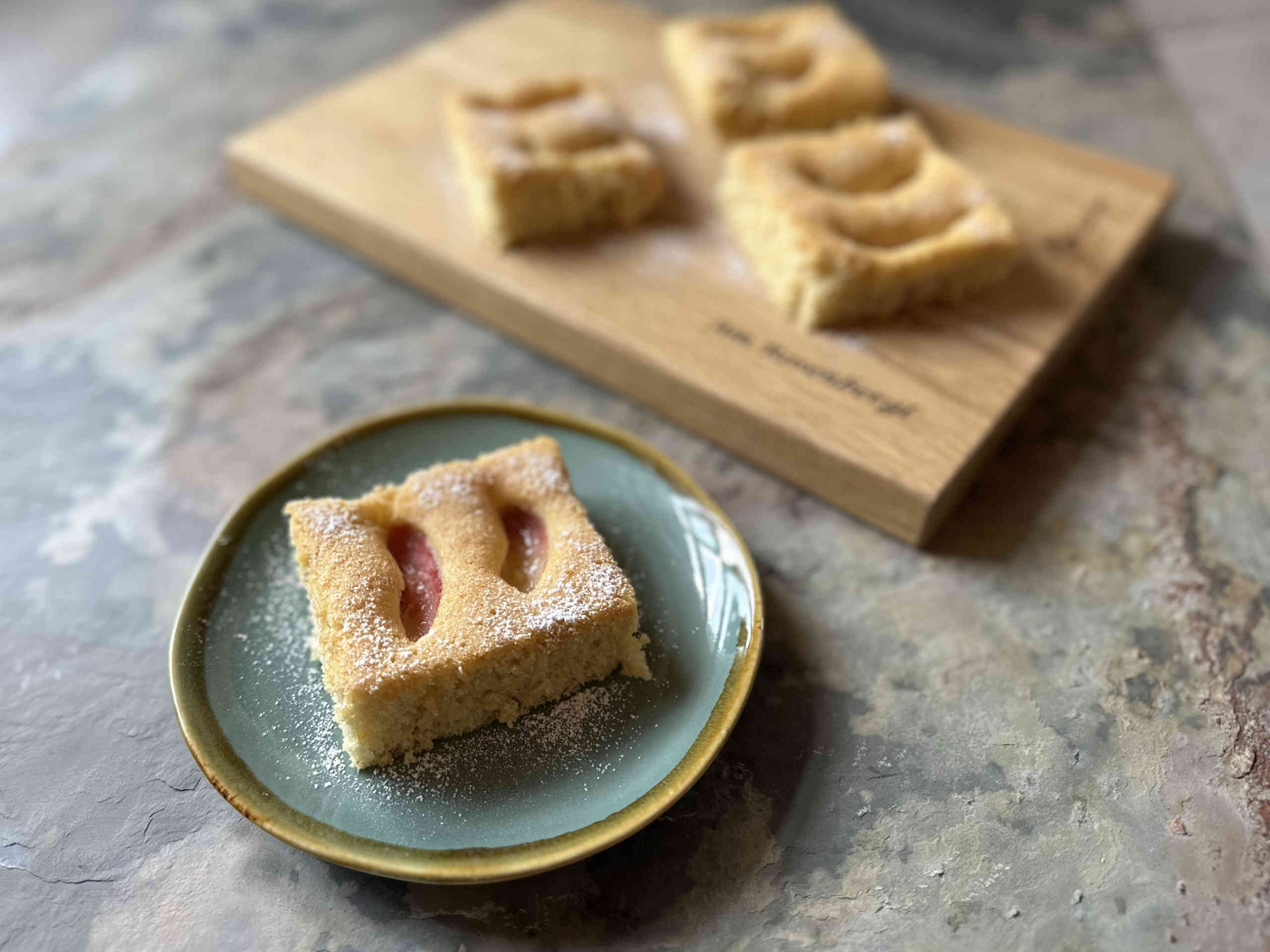 Juicy peach sheet cake