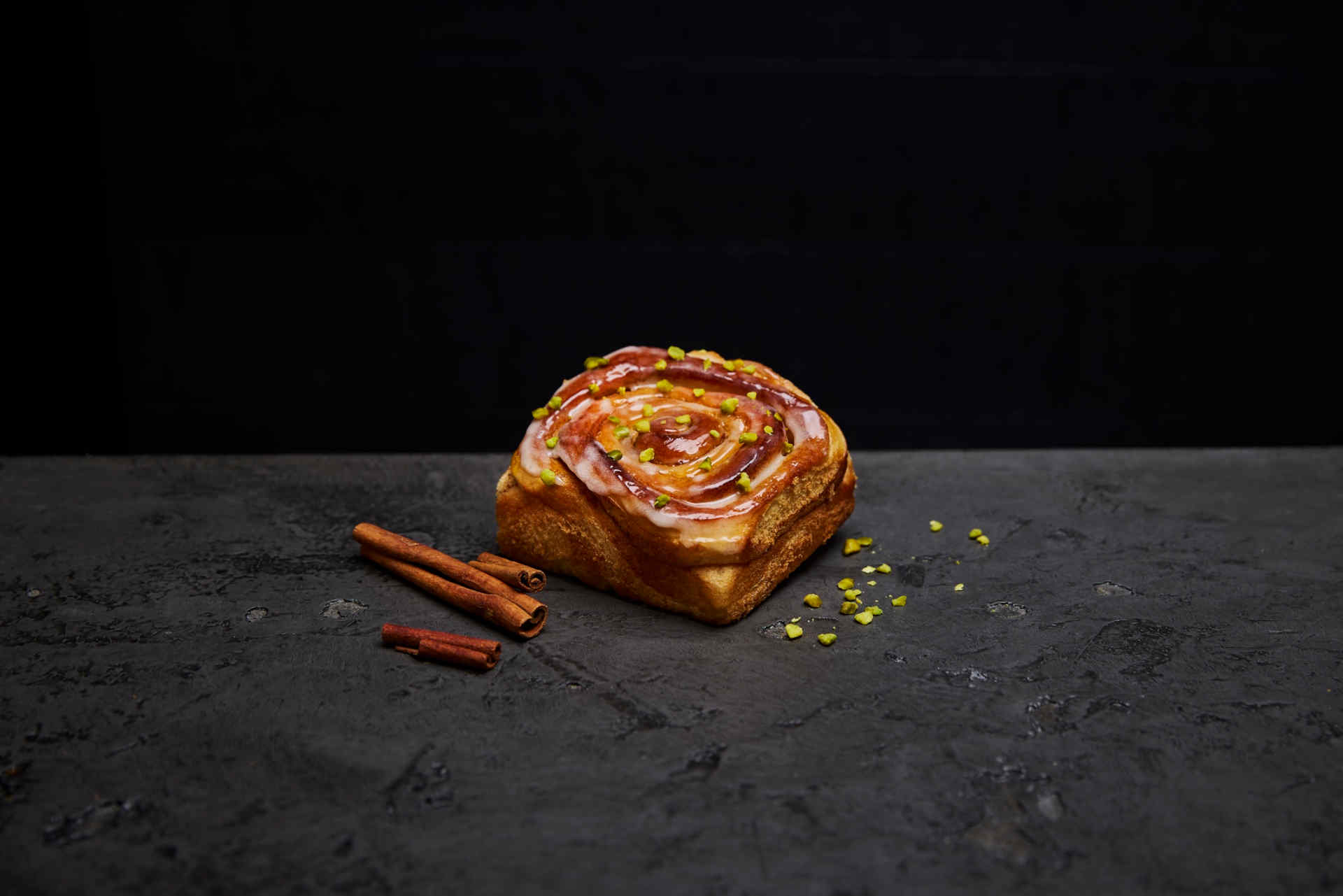 Rolls with melt-in-the-mouth frosting: Danish Cinnamon Rolls