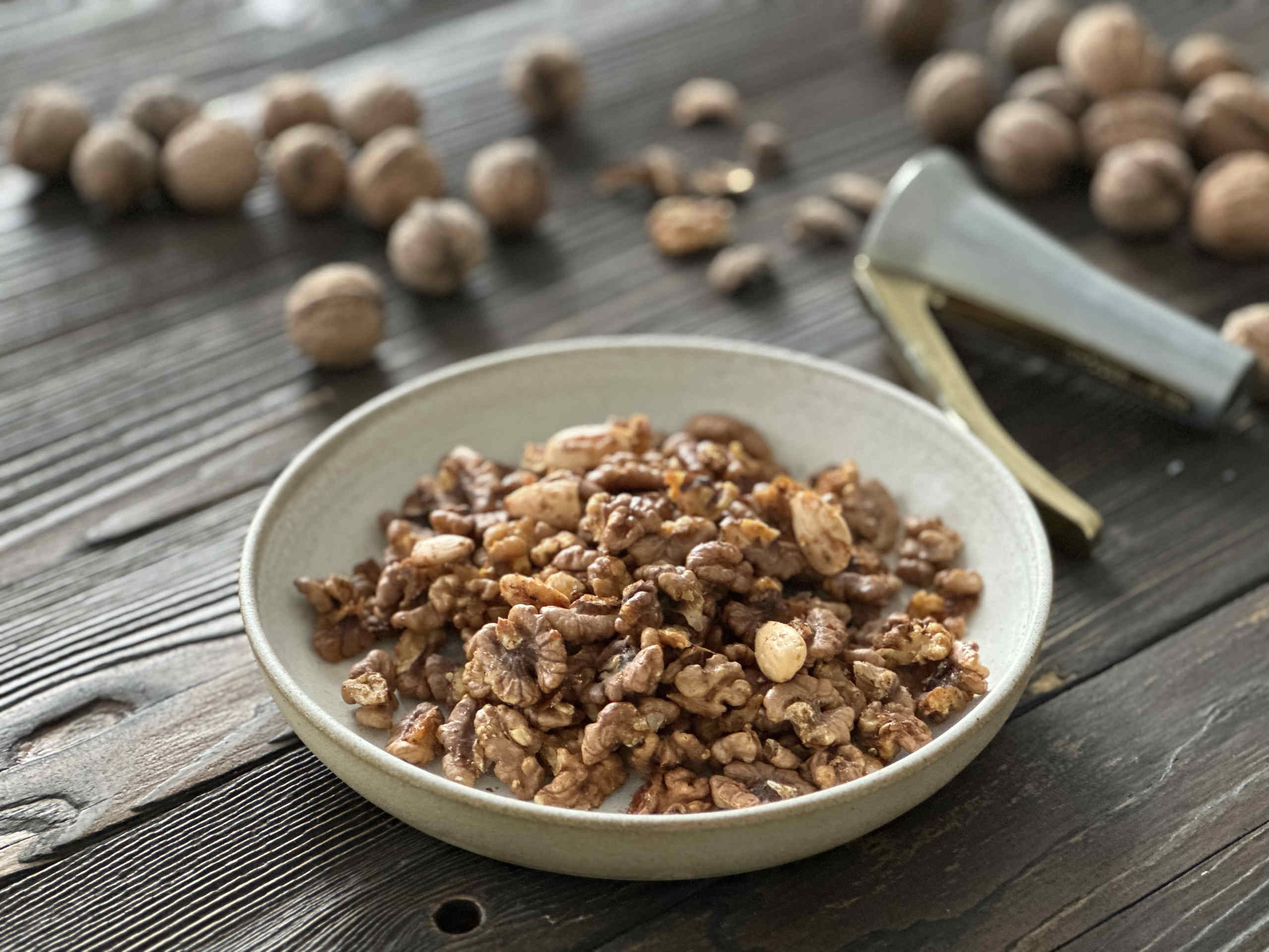Roasted nut mix